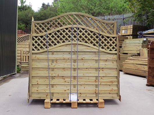 Continental Omega Lattice Top panels on a pallet ready for courier delivery
